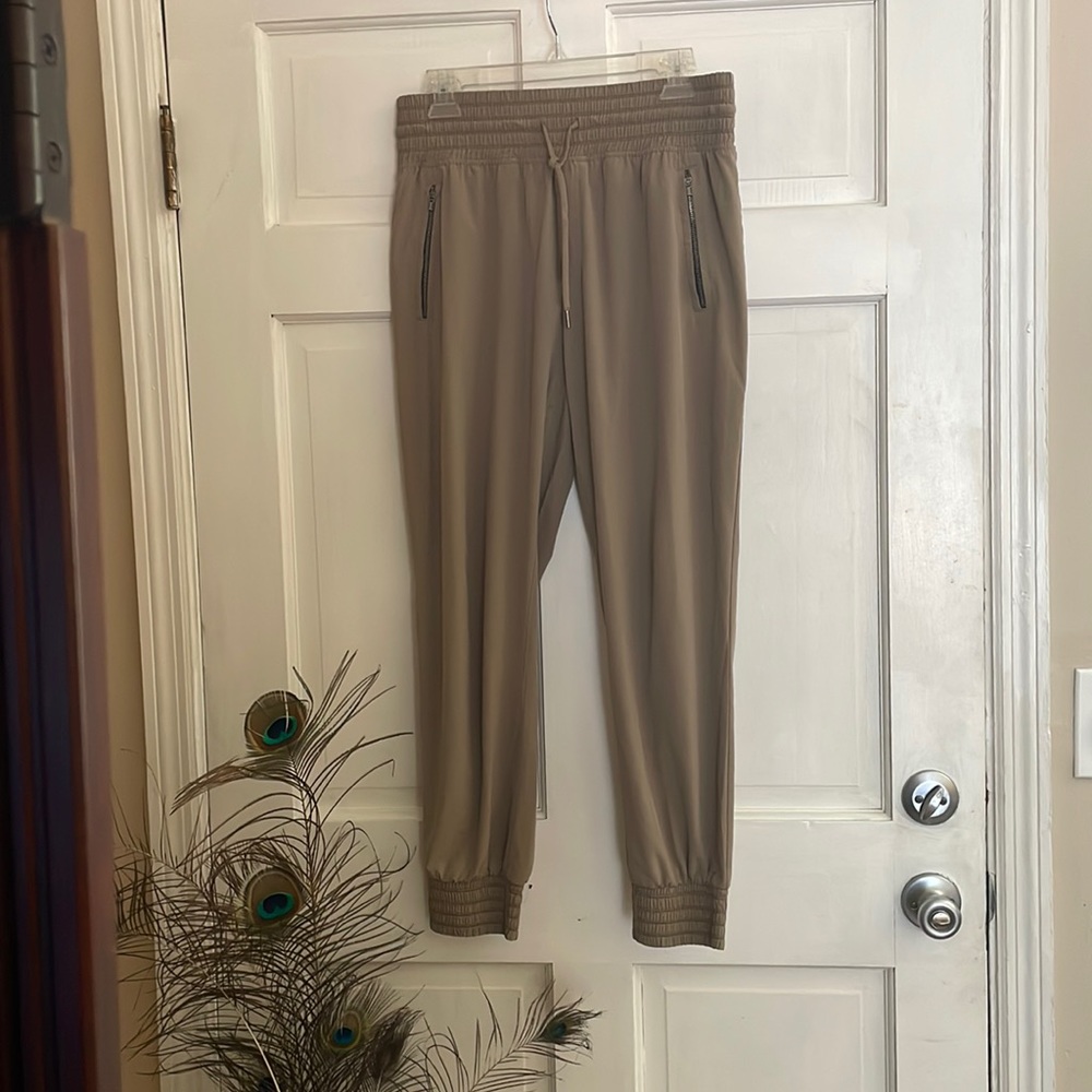 Athleta Camden Jogger NWOT